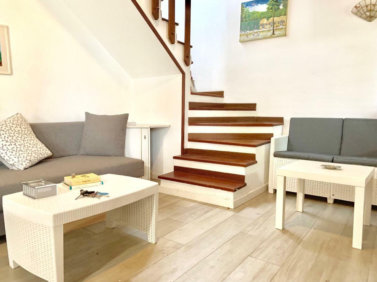 Santa Beach House Санта-Маринелла Экстерьер фото