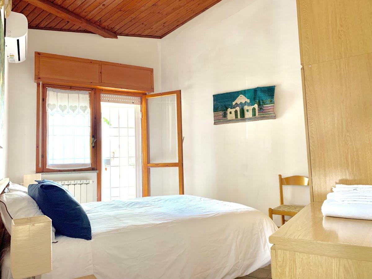 Santa Beach House Санта-Маринелла Экстерьер фото